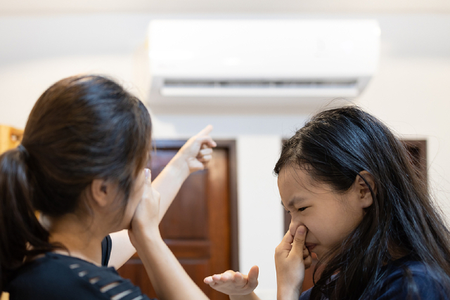 What’s That Smell? Identifying Common Aircon Odours