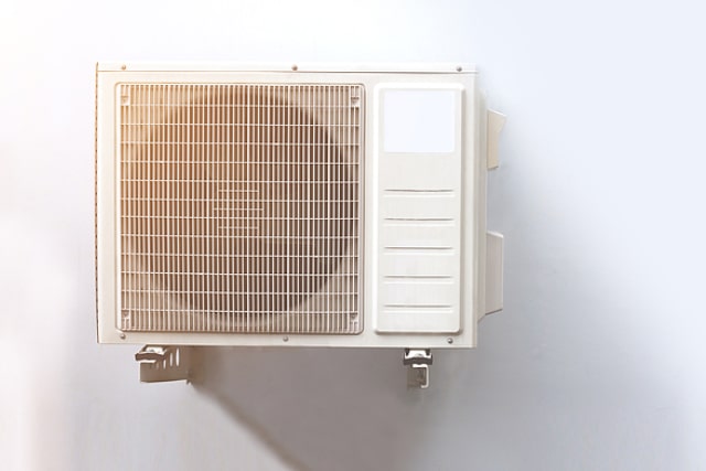 Aircon Refrigerant Leaks: Causes, Effects and Repair Options