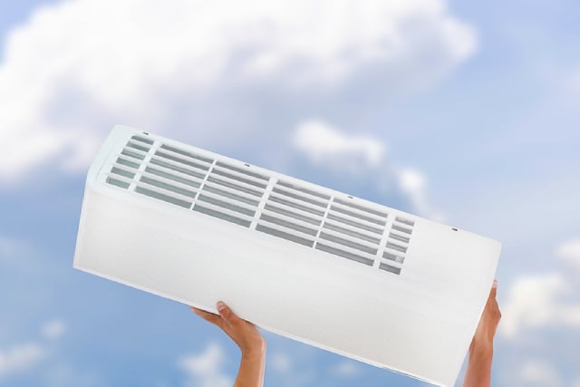 Pros and Cons of Repairing vs Replacing an Old Aircon Unit
