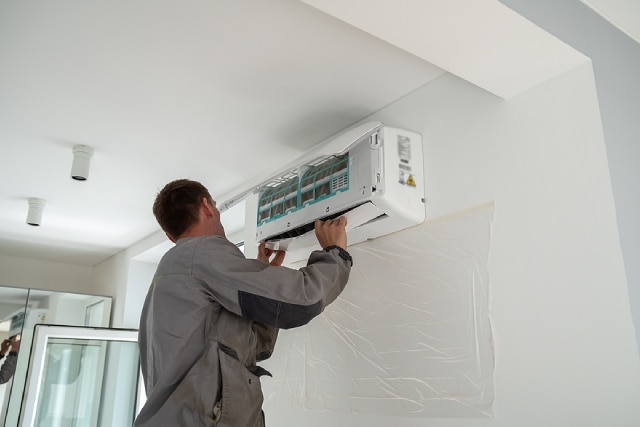 DIY vs. Professional Aircon Servicing: What's Right for You?